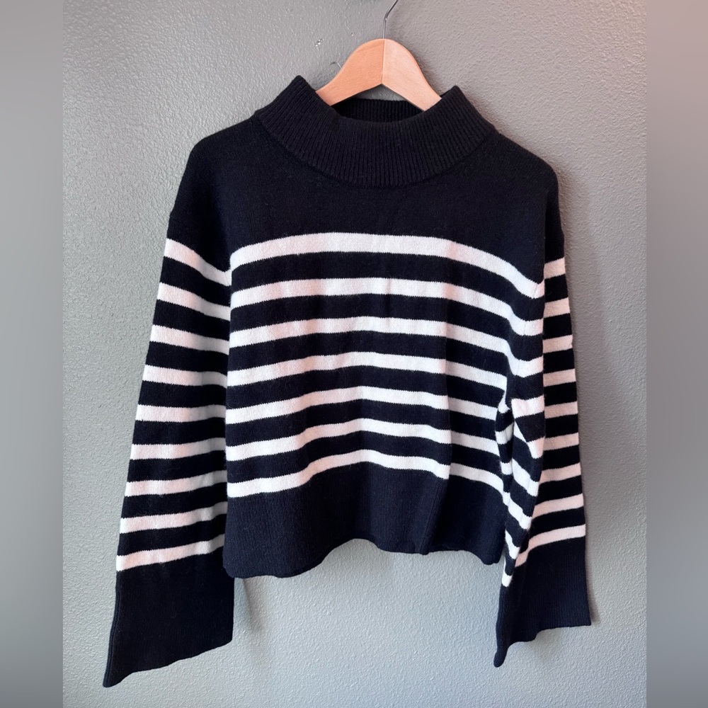 J. Crew Chunky slightly cropped crewneck sweater